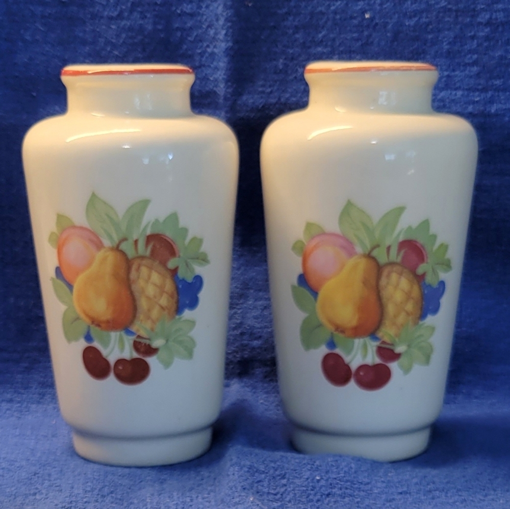 Vintage Set of Ceramic Fruit Design Salt & Pepper Shakers
